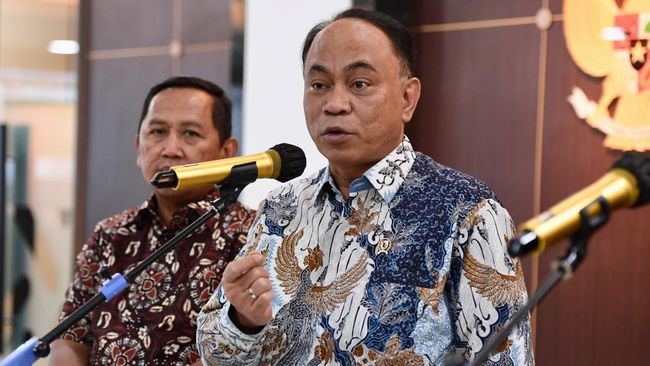 Menkop Budi Ingin Gapoktan Jadi Koperasi Buat Salurkan Pupuk Subsidi