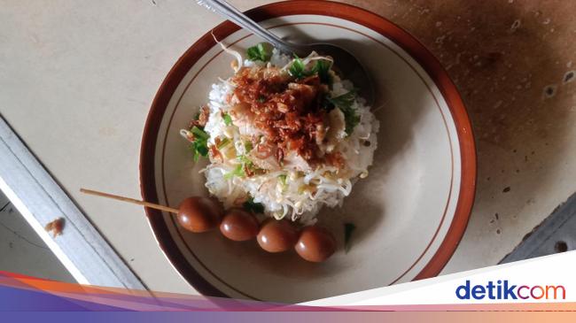 Uniknya 'Toring', Soto Garing Khas Klaten yang Disajikan Tanpa Kuah