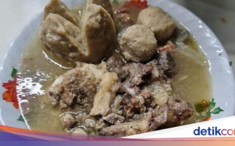 5 Tempat Makan Bakso 'Nyempil' dalam Gang yang Terkenal Enak