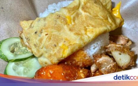 Nikmatnya Nasi Ayam Bawang Putih Sambal Matah yang Baru di Blok M