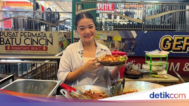 10 Kuliner Blok M Fenomenal, Dijual Cici Cantik hingga Diantre 1,5 Jam!