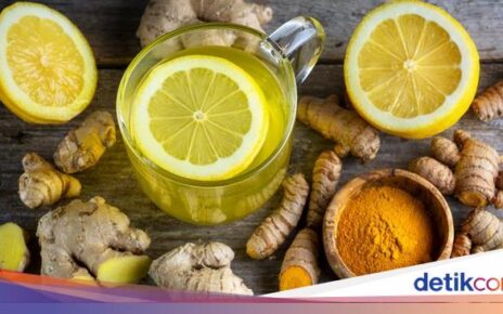 4 Manfaat Sehat Minum Teh Lemon Jahe yang Menyegarkan