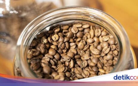 Toko Kopi dan Roastery Legendaris yang Nyempil di Dalam Pasar