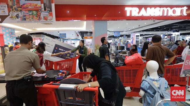 Pekan Gajian, Waktunya Borong Belanja di Transmart Full Day Sale